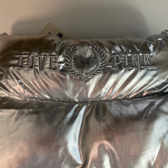 Victoria’s Secret PINK LIMITED EDITION SILVER PUFFER VEST Size Small NWT - Picture 11 of 13